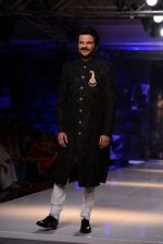 Anil Kapoor walk for Masaba-Satya Paul for PCJ Delhi Couture Week on 2nd Aug 2013 (78).JPG